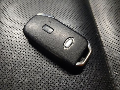 Used 2021 Kia Telluride S FWD image 32