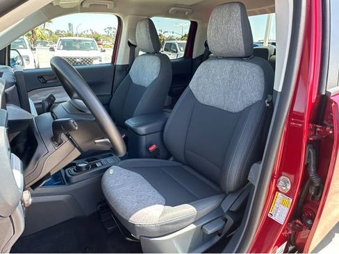 Used 2025 Ford Maverick XLT w/ Equipment Group 302A AWD/4WD image 15