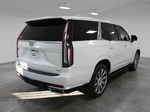 Used 2021 Cadillac Escalade Premium Luxury Platinum w/ Heavy-Duty Trailer Package image 9