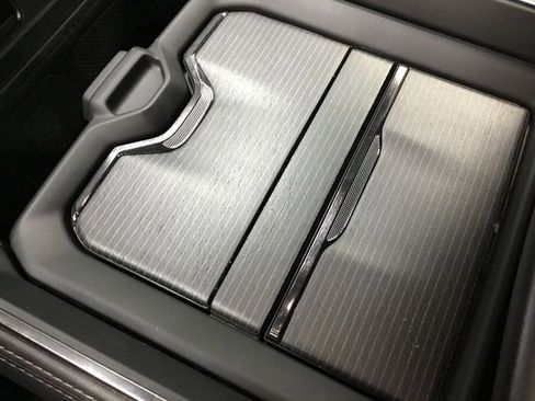 Used 2022 RAM 1500 Limited w/ Body-Colour Bumper Group image 26