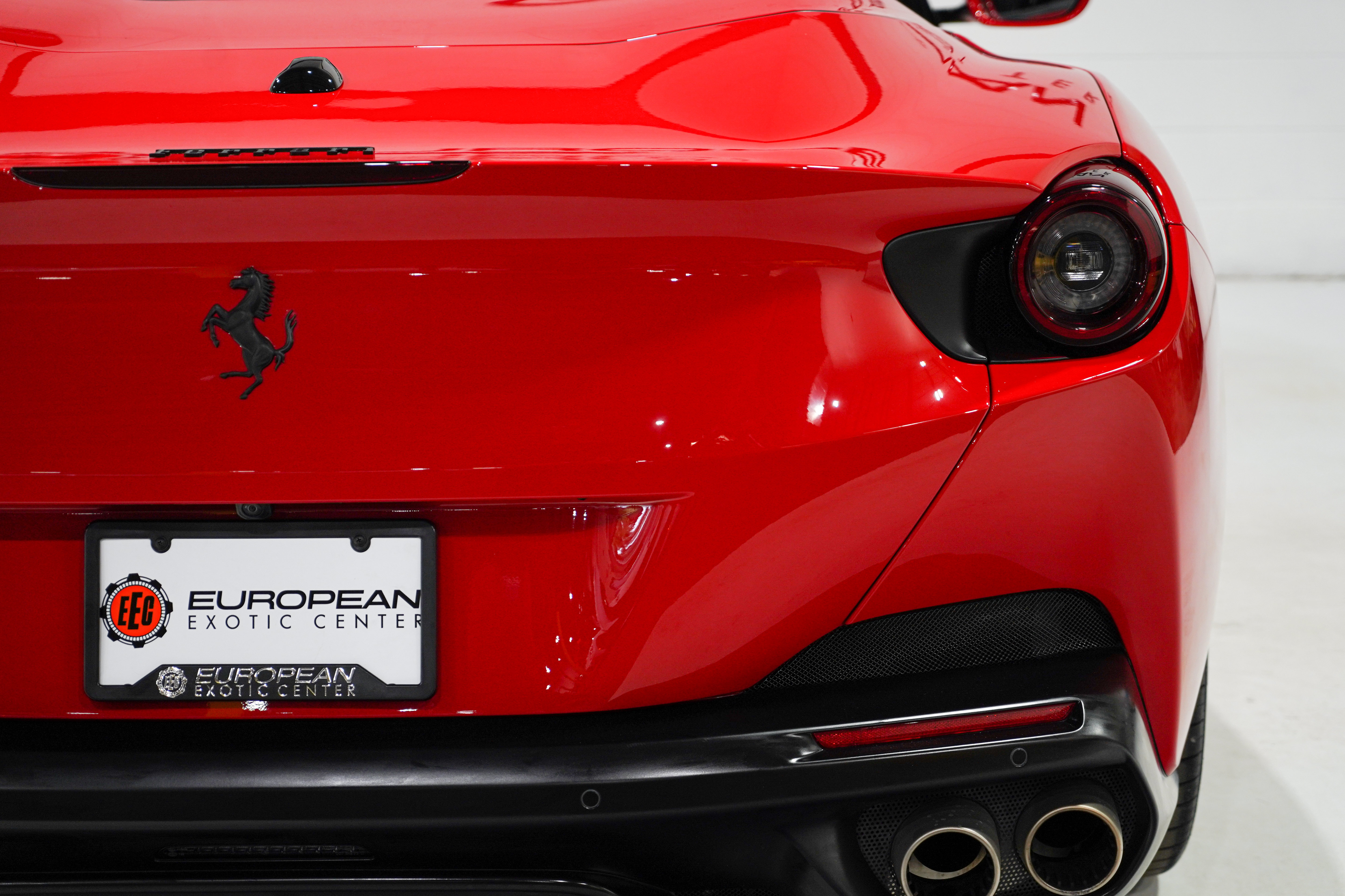 Used 2019 Ferrari Portofino RWD image 35