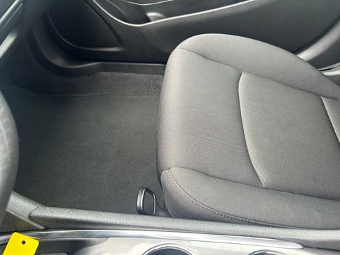 Used 2024 Chevrolet Malibu LT FWD image 28
