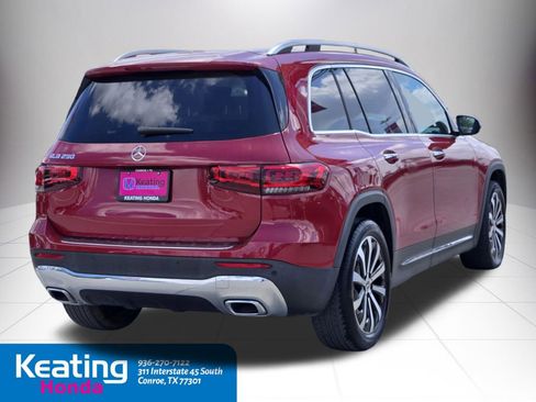 Used 2022 Mercedes-Benz GLB 250 w/ Premium Package Lite image 5