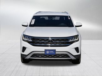 Certified 2022 Volkswagen Atlas Cross Sport SE video 2