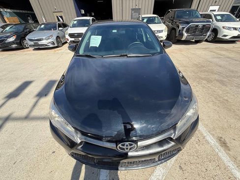 Used 2016 Toyota Camry SE image 21