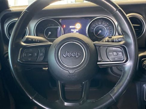 Used 2018 Jeep Wrangler Unlimited Sport S AWD/4WD image 15