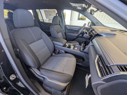 New 2026 GMC Acadia Elevation w/ Super Cruise Package image 13