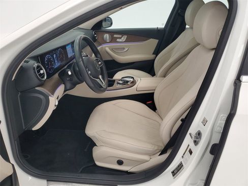 Used 2020 Mercedes-Benz E 350 4MATIC Sedan image 13