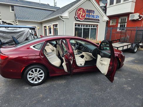 Used 2015 Chrysler 200 C w/ Navigation & Sound Group I image 14