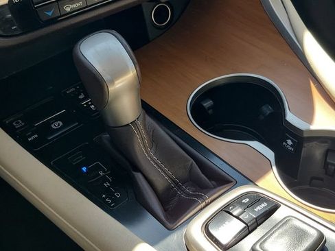 Used 2018 Lexus RX 350 AWD w/ Premium Package image 23