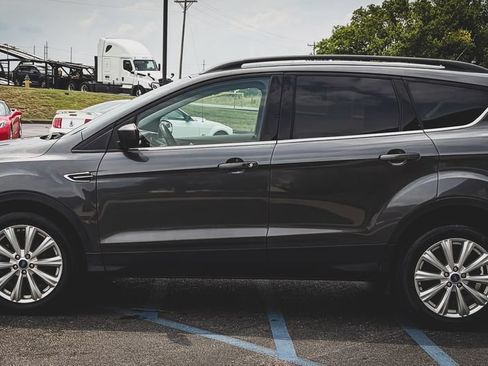 Used 2019 Ford Escape SEL AWD/4WD image 7