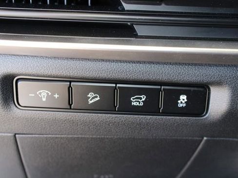 Used 2024 Kia Telluride EX image 17