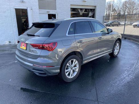 Used 2023 Audi Q3 2.0T Premium w/ Convenience Package image 9