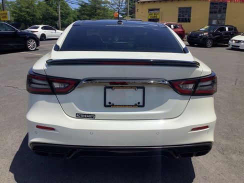 Used 2019 Nissan Maxima SR w/ Premium Package FWD image 6