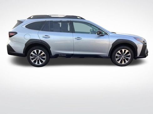 Used 2024 Subaru Outback Limited AWD/4WD image 10