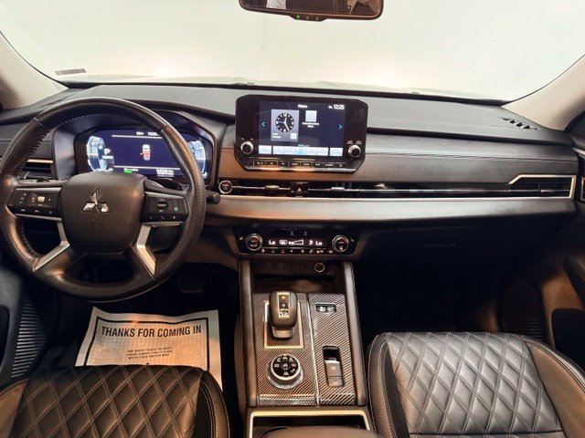 Used 2025 Mitsubishi Outlander 4WD Plug-In Hybrid image 31