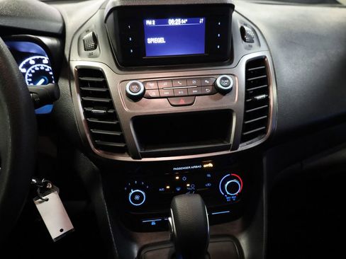 Used 2023 Ford Transit Connect XL image 19