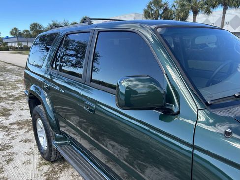 Used 2000 Toyota 4Runner SR5 image 18
