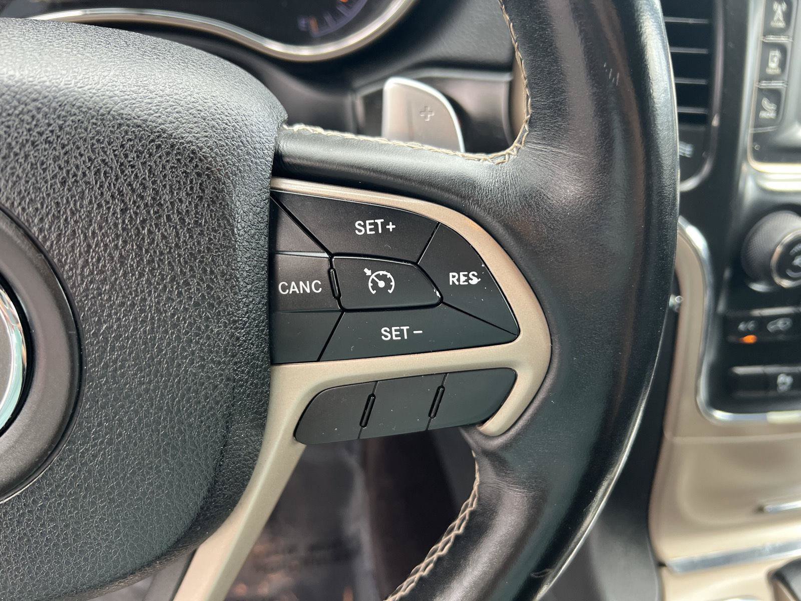 Used 2017 Jeep Grand Cherokee Limited AWD/4WD image 37