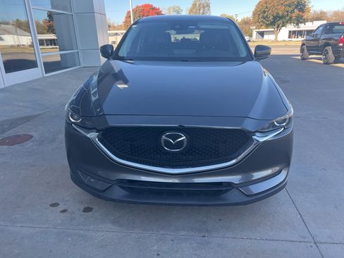 Used 2021 MAZDA CX-5 Touring image 2