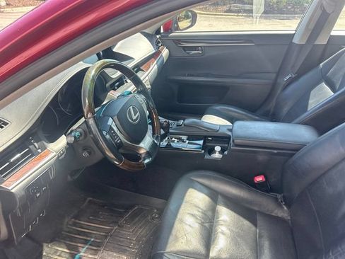 Used 2013 Lexus ES 350 w/ Luxury Pkg FWD image 30