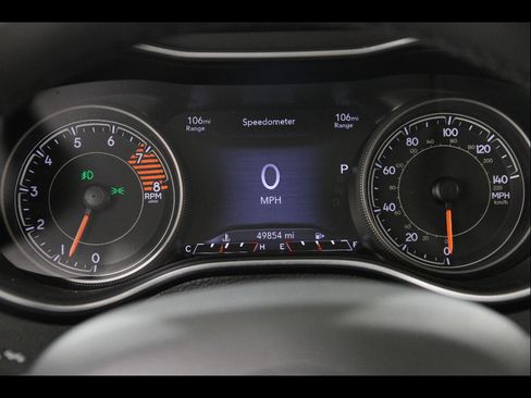 Used 2022 Jeep Cherokee Limited image 8