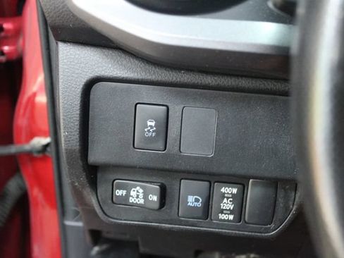 Used 2020 Toyota Tacoma TRD Sport AWD/4WD image 15