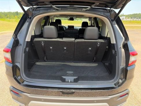 Used 2023 Honda Pilot Touring image 14