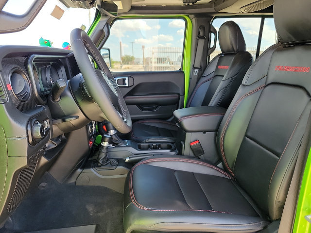 Used 2025 Jeep Wrangler Unlimited Rubicon AWD/4WD image 12