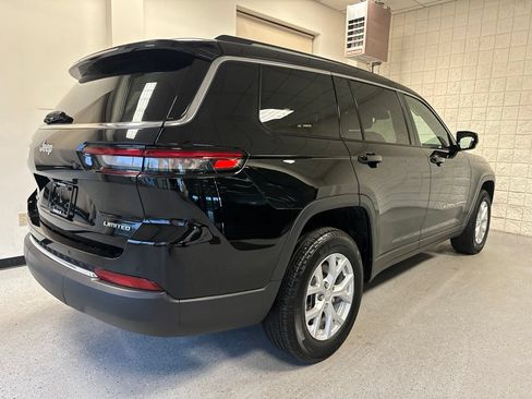 Used 2023 Jeep Grand Cherokee L Limited AWD/4WD image 48