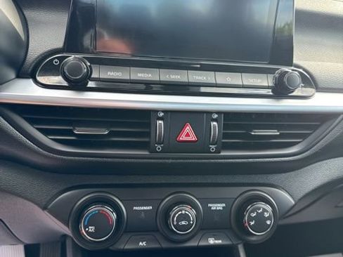 Used 2024 Kia Forte LXS image 13