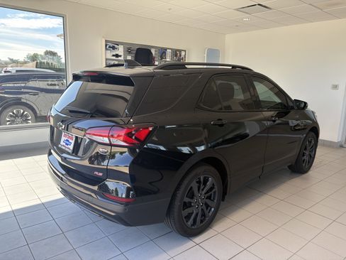Used 2024 Chevrolet Equinox RS FWD image 7