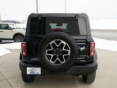 Used 2023 Ford Bronco Outer Banks image 4