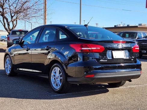 Used 2017 Ford Focus SE image 8