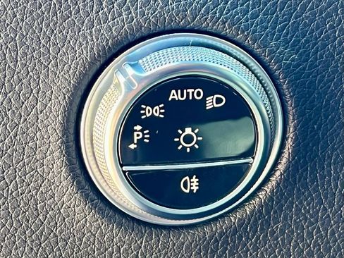 Certified 2024 Mercedes-Benz GLC 300 4MATIC image 34