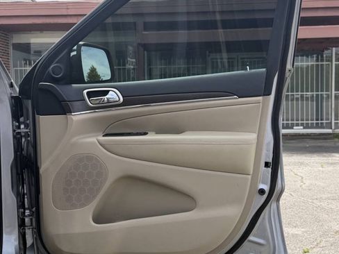 Used 2016 Jeep Grand Cherokee Limited RWD image 20