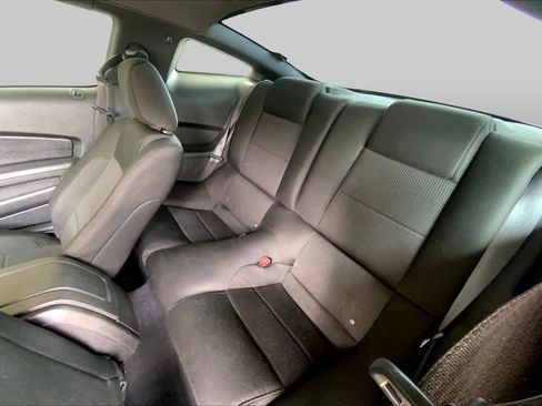 Used 2010 Ford Mustang Premium RWD image 16