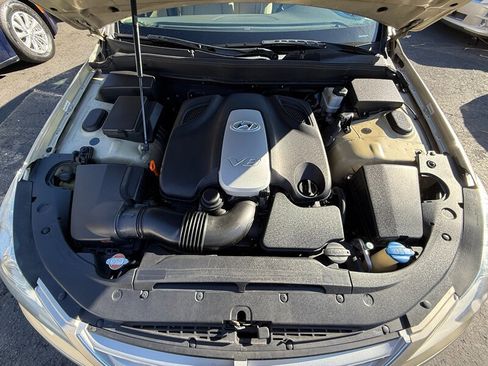 Used 2010 Hyundai Genesis 4.6 w/ Technology Pkg 5 image 10
