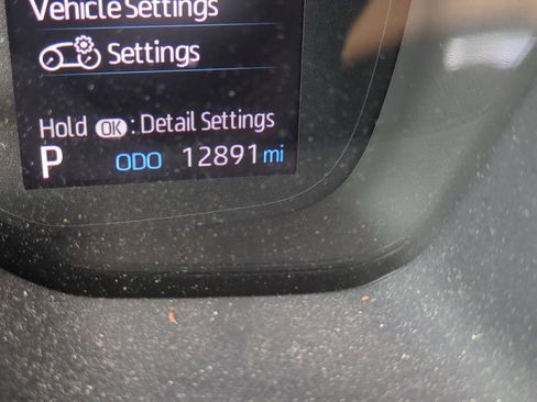Used 2022 Toyota Corolla LE FWD image 28