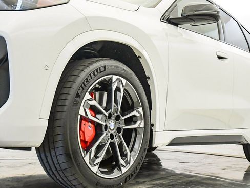 Used 2025 BMW X1 xDrive28i w/ M Sport Package image 10