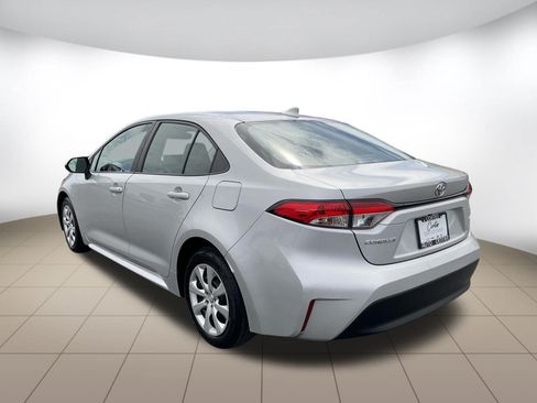 Used 2024 Toyota Corolla LE FWD image 6