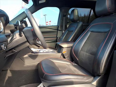 Used 2024 Ford Explorer ST-Line w/ Class IV Trailer Tow Package image 14