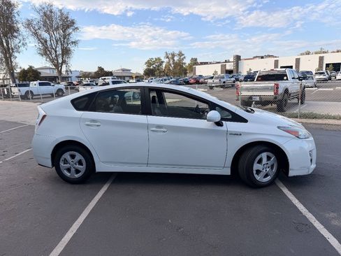 Used 2010 Toyota Prius Two FWD image 7