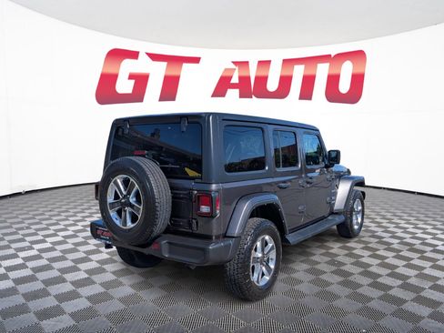 Used 2021 Jeep Wrangler Unlimited Sahara AWD/4WD image 4