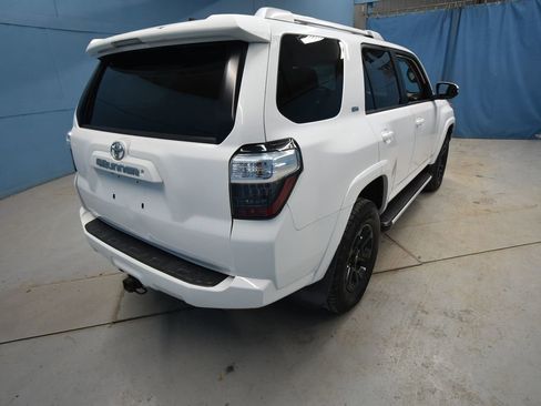Used 2018 Toyota 4Runner 4WD image 37