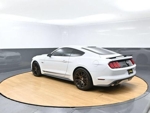 Used 2017 Ford Mustang GT Premium w/ Equipment Group 401A RWD image 5