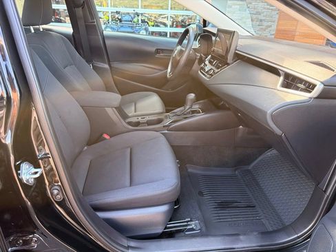 Used 2025 Toyota Corolla LE w/ Convenience Package FWD image 14