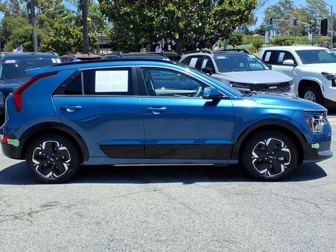 Certified 2023 Kia Niro Wind FWD image 4