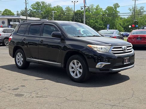 Used 2013 Toyota Highlander SE AWD/4WD image 4
