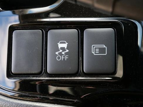Used 2016 Mitsubishi Outlander ES AWD/4WD image 17